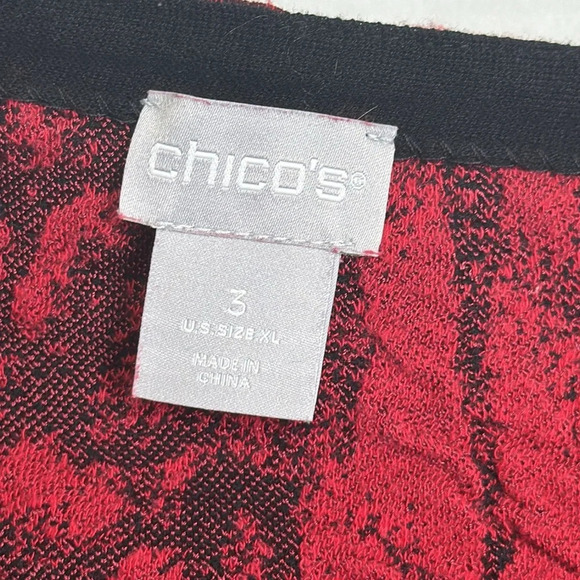 Chico’s Women’s Size 3 Pullover Sweater Animal Print Red Black Mature Holiday - Picture 4 of 7